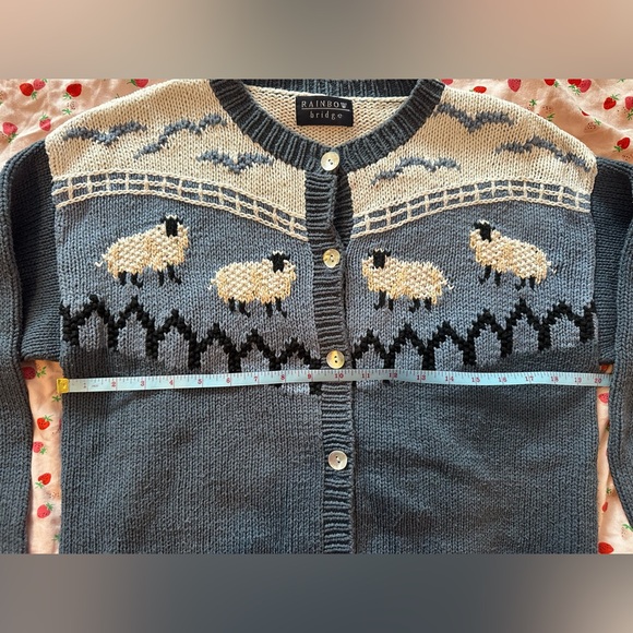 Sheep Cardigan - Picture 6 of 7